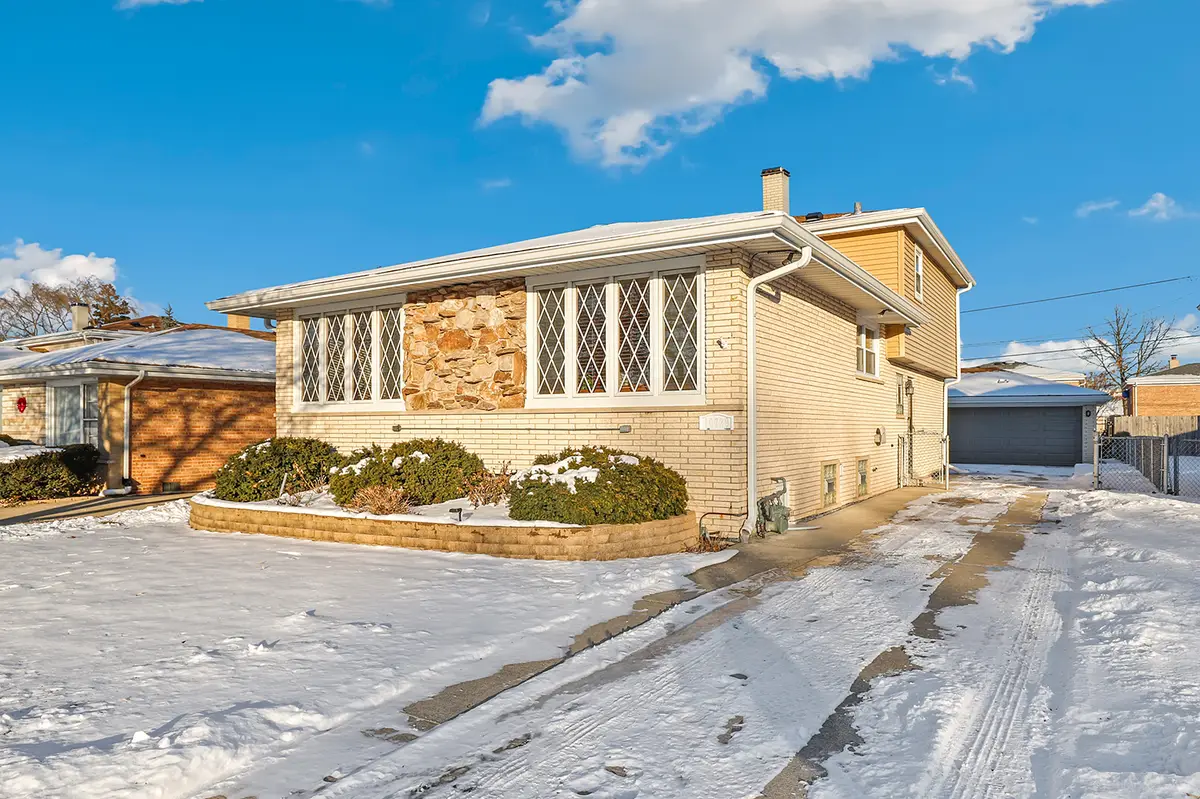 10729 Lamon Avenue, Oak Lawn, IL 60453 - #1