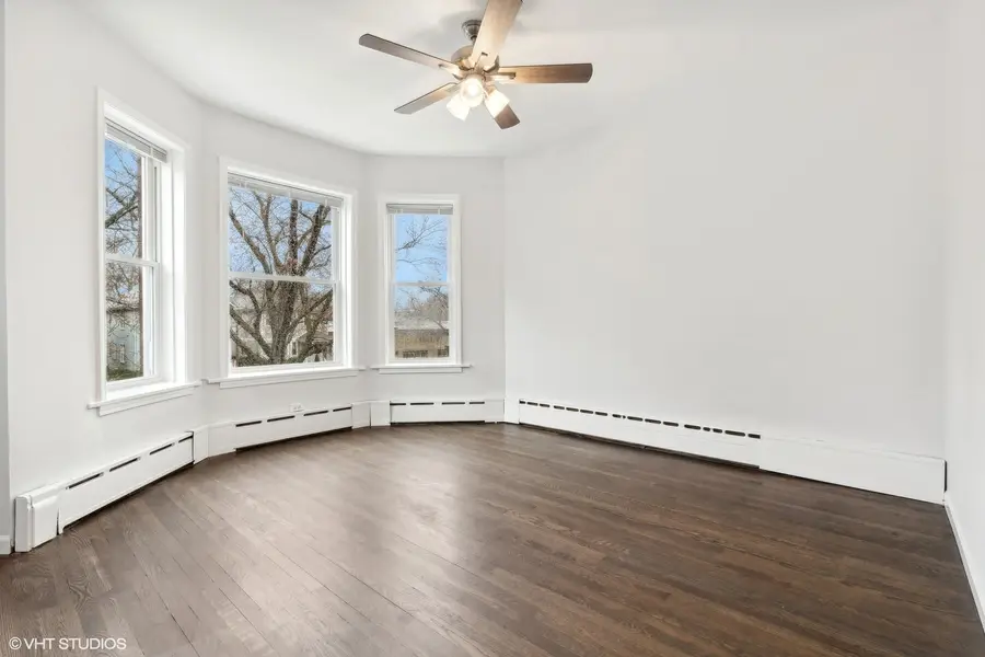 1823 W Greenleaf Avenue, Chicago, IL 60626 - Image #2