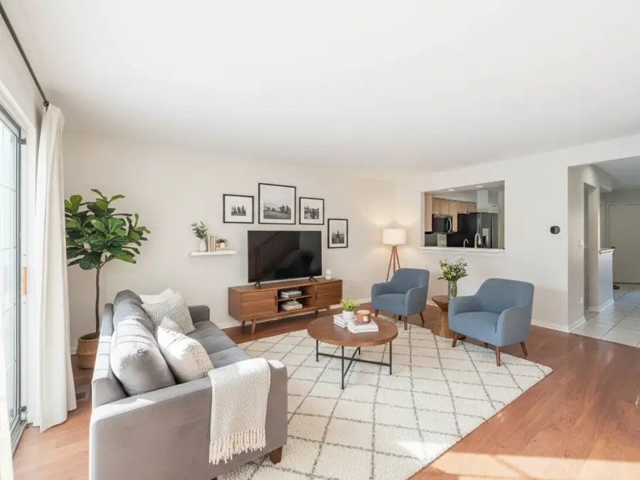 369 Lakeview Circle, Bolingbrook, IL 60440 - #3