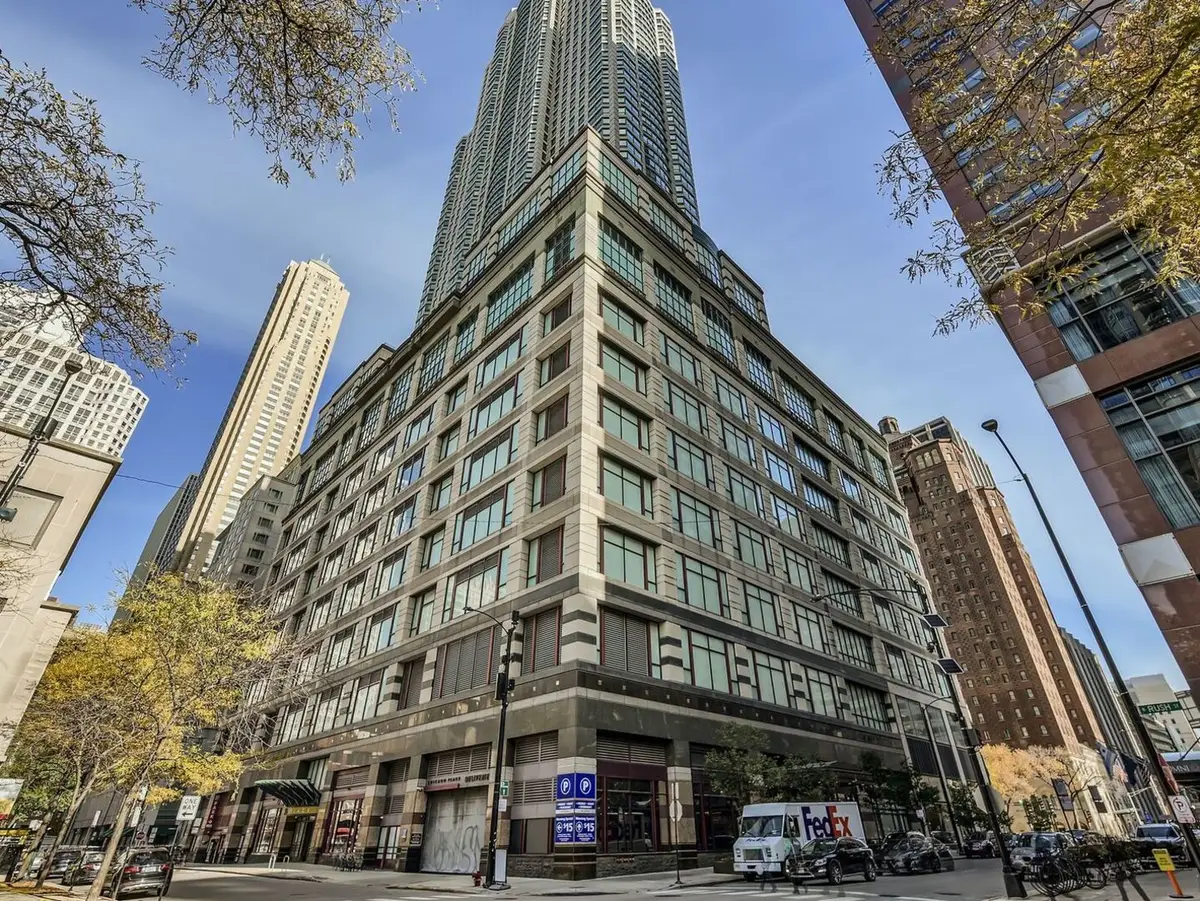 100 E Huron Street #2001, Chicago, IL 60611 - #1