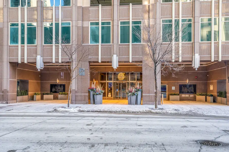 33 W Ontario Street #26A, Chicago, IL 60654 - #3