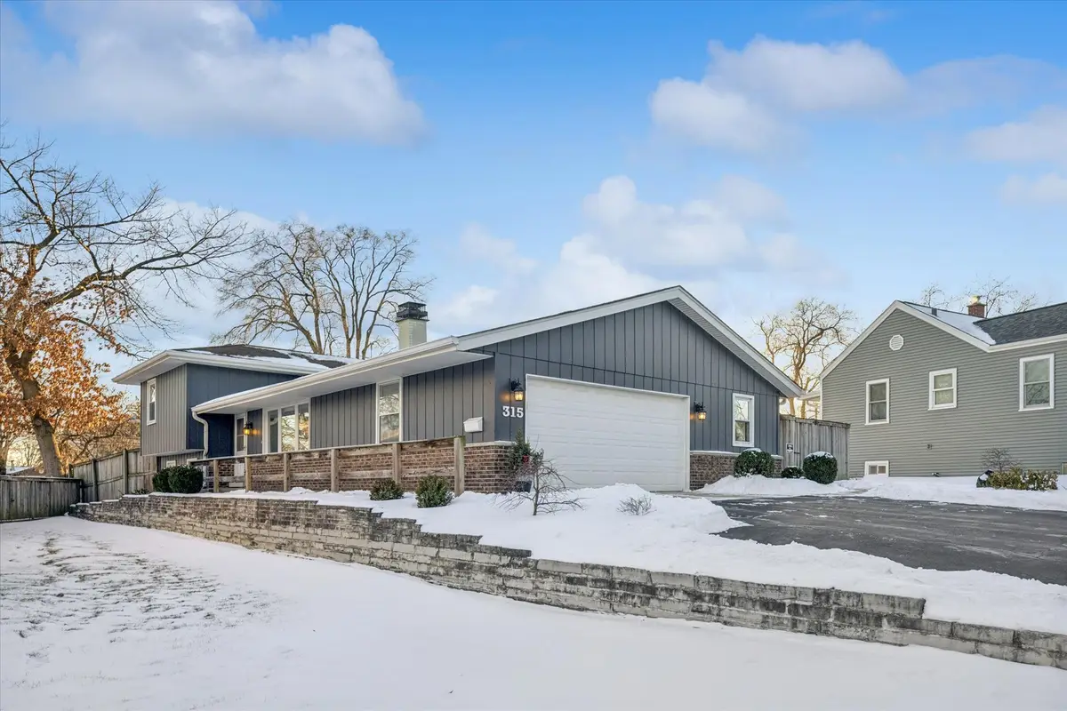 315 W Sunset Avenue, Lombard, IL 60148 - Image #1