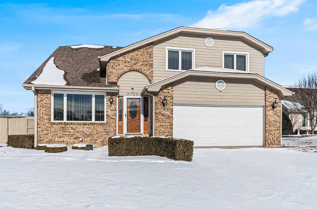 8732 W Surrey Park, Palos Hills, IL 60465 - Image #1