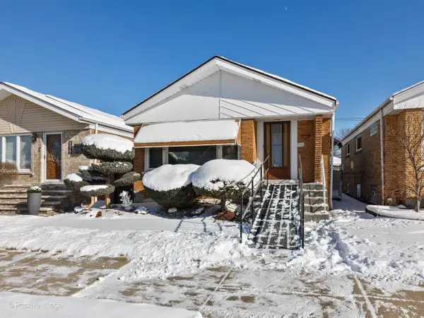 6031 S Moody Avenue, Chicago, IL 60638