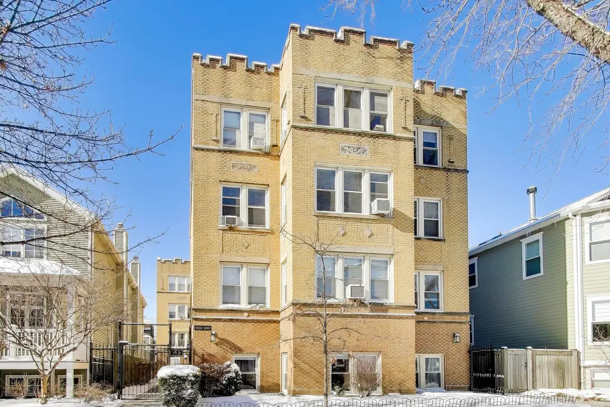 5060 N Claremont Avenue #3W, Chicago, IL 60625 - Image #1
