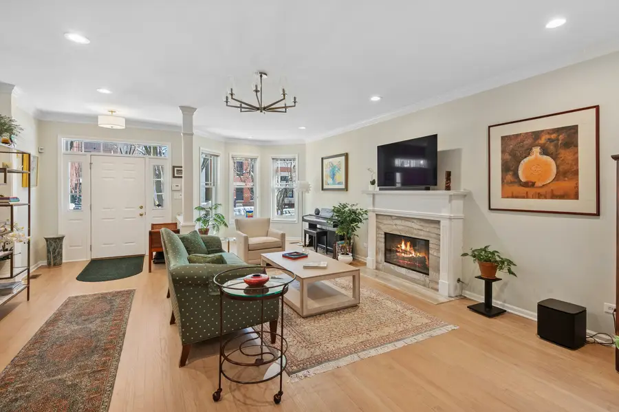 1518 N North Park Street, Chicago, IL 60610 - Image #2