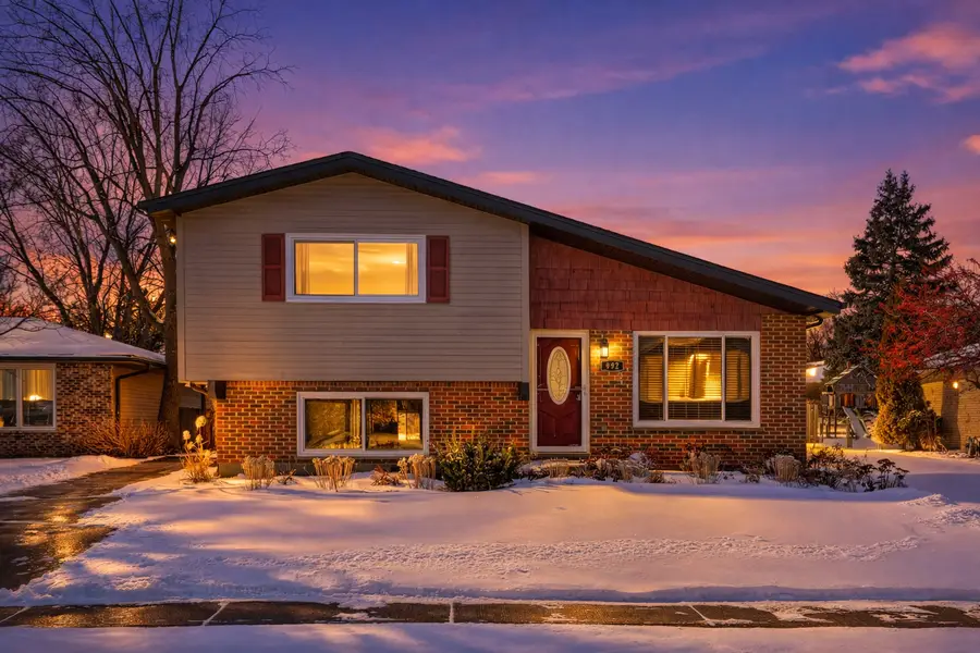 992 Navajo Street, Carol Stream, IL 60188 - Image #2