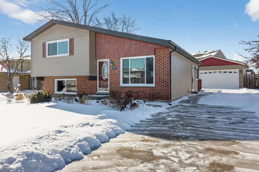992 Navajo Street, Carol Stream, IL 60188 - Image #3