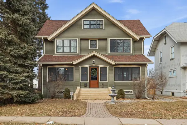 410 Rusholme Street E, Davenport, IA 52803