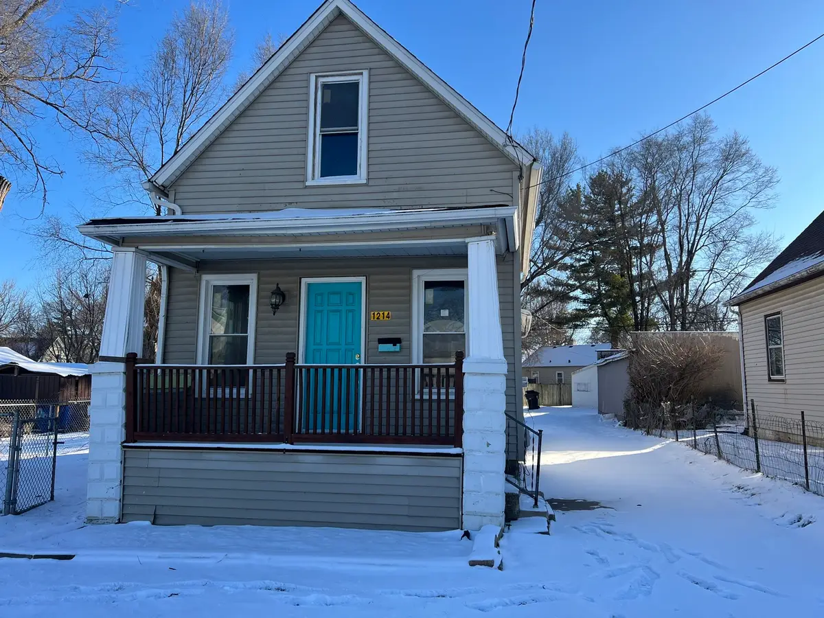 1214 W Brons Avenue, Peoria, IL 61604 - #1