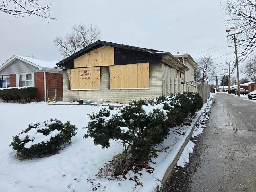 7542 Kostner Avenue, Skokie, IL 60076 - #2