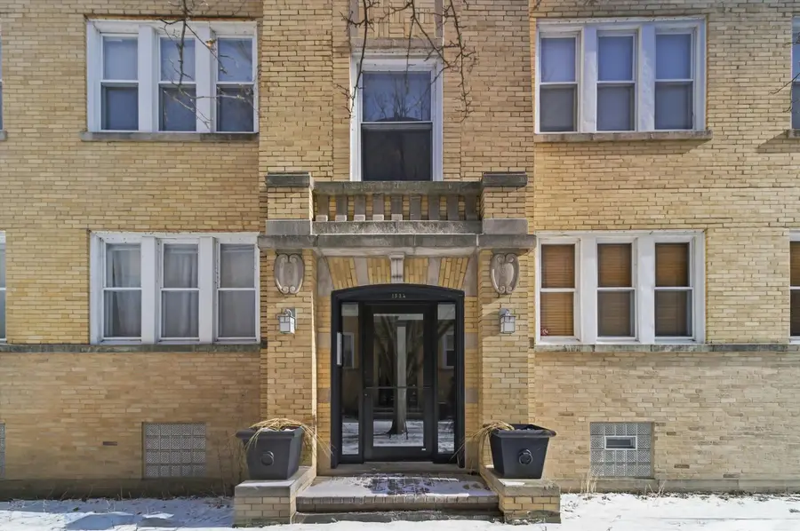 1334 W Estes Avenue #3S, Chicago, IL 60626 - Image #3