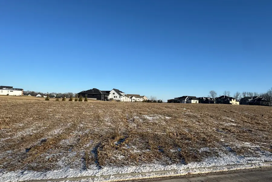 277 Mason Drive, Riverdale, IA 52722 - Image #2