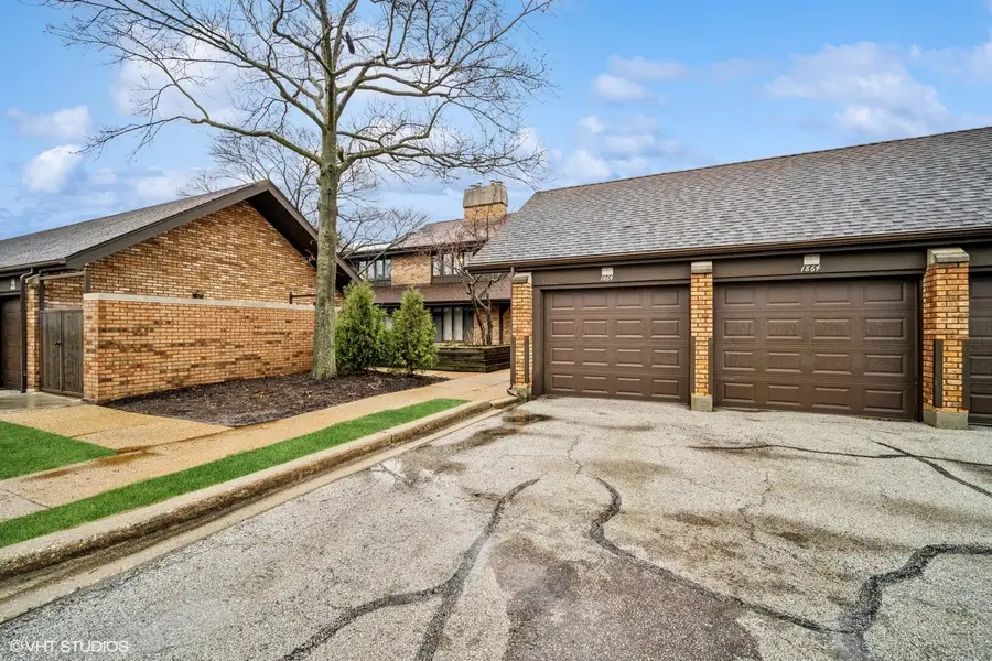 1864 Mission Hills Lane, Northbrook, IL 60062 - Image #2