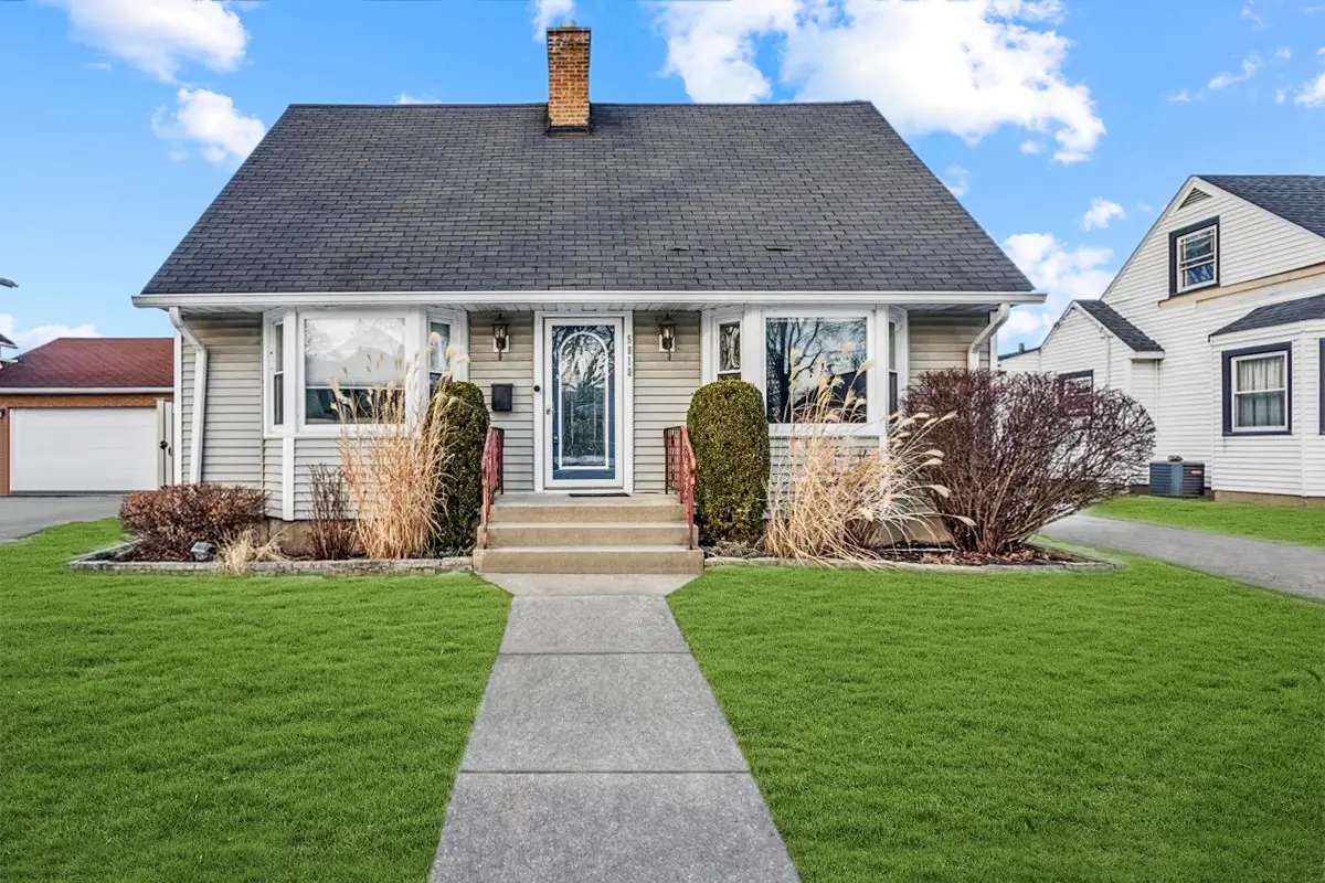 5910 Carol Avenue, Morton Grove, IL 60053 - #1