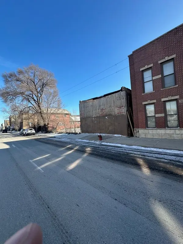 3217 S Archer Avenue, Chicago, IL 60608