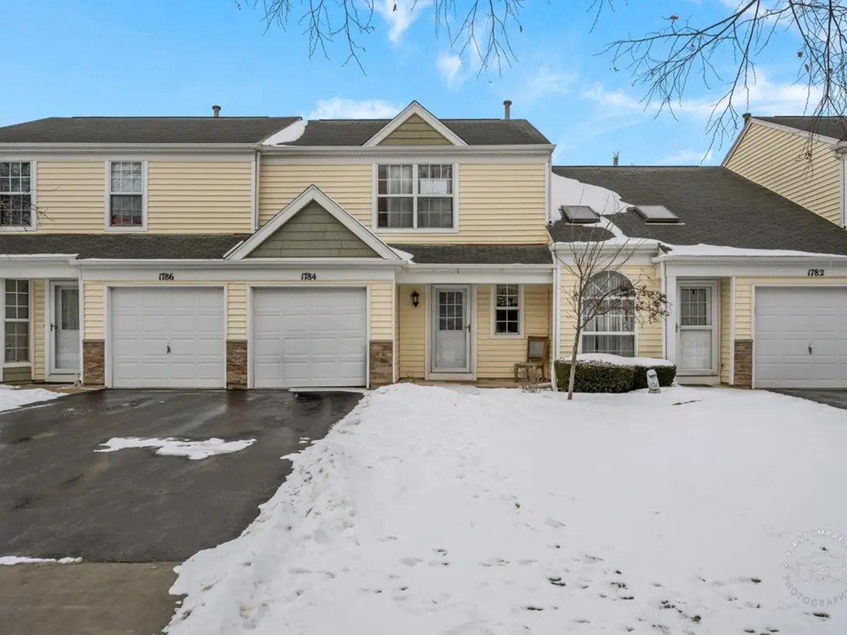 1784 College Green Drive, Elgin, IL 60123 - Image #1
