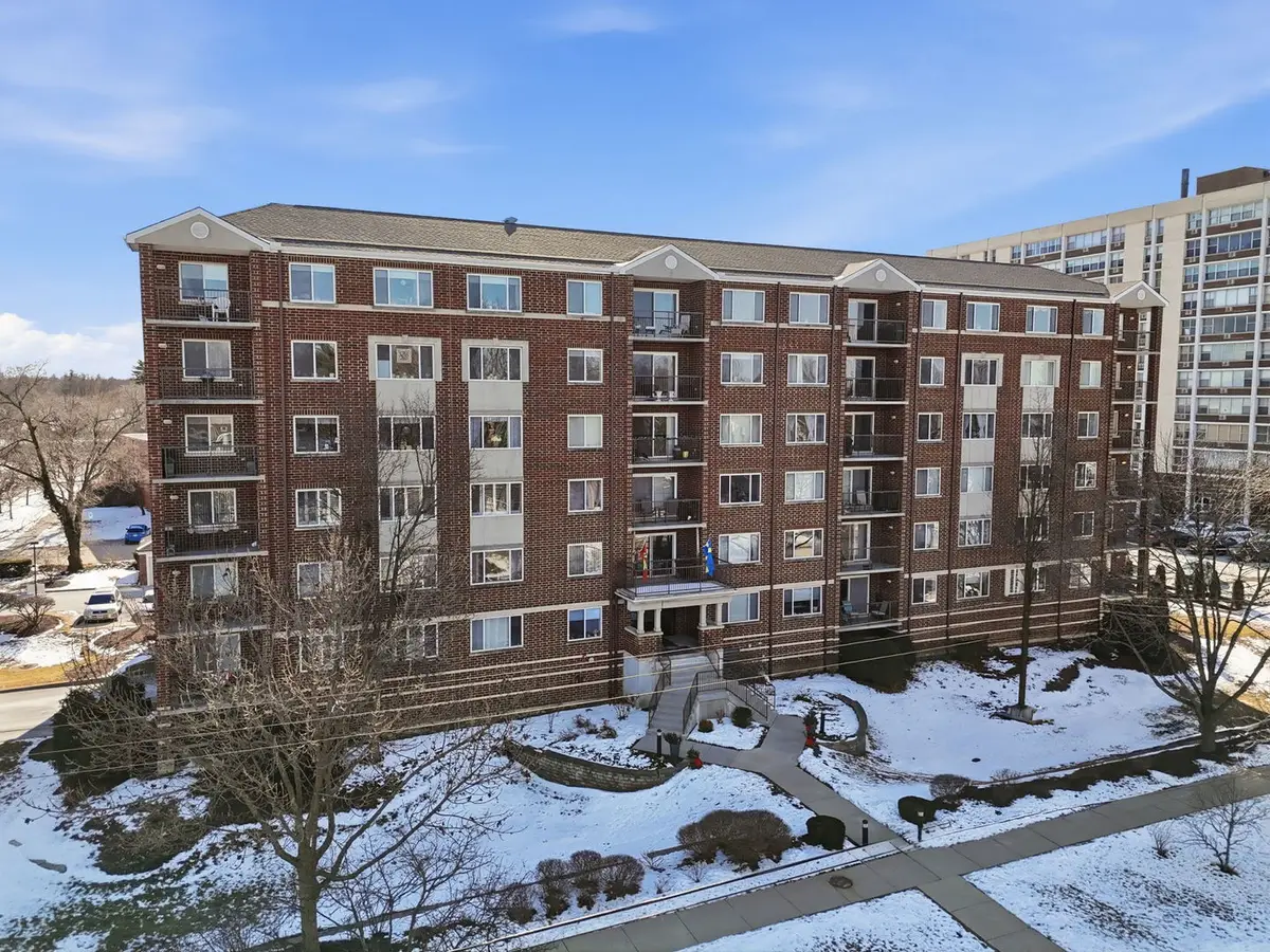 31 E Grove Street #501, Lombard, IL 60148 - Image #1