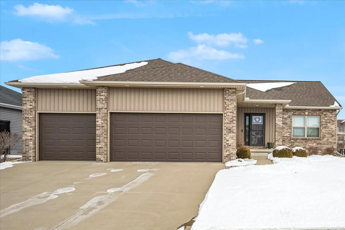 5802 Sugarberry Road, Bloomington, IL 61705 - #1