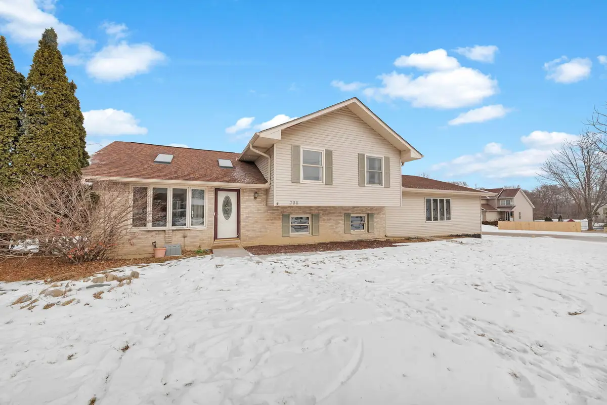 Address Withheld By Seller, West Chicago, IL 60185 - #1