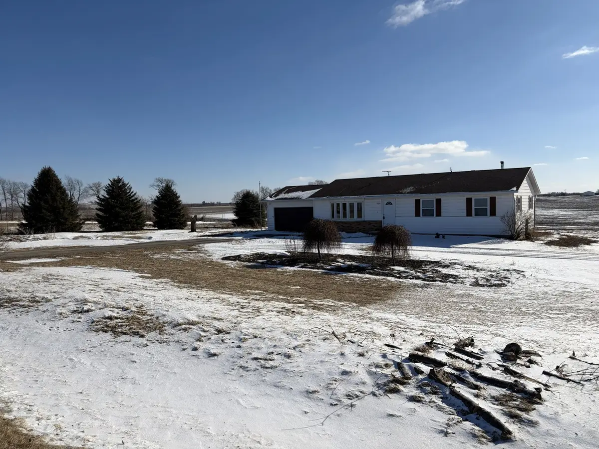 1413 W Florence Road, Baileyville, IL 61007 - #1