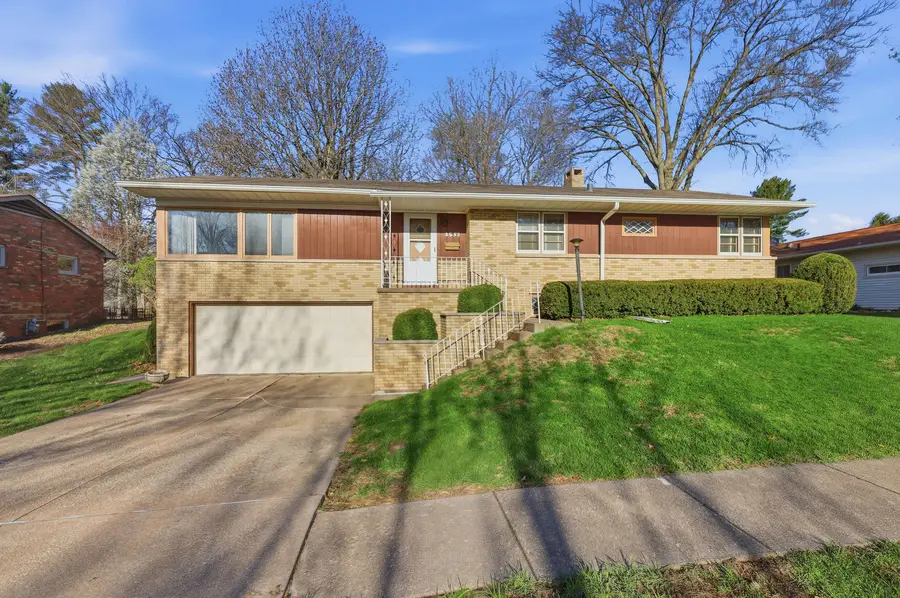 3537 49th Street, Moline, IL 61265 - #2