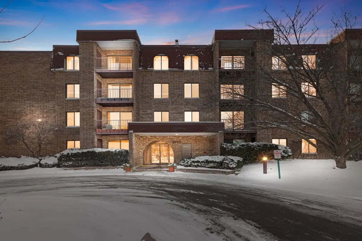 2050 Valencia Drive #300C, Northbrook, IL 60062 - #1