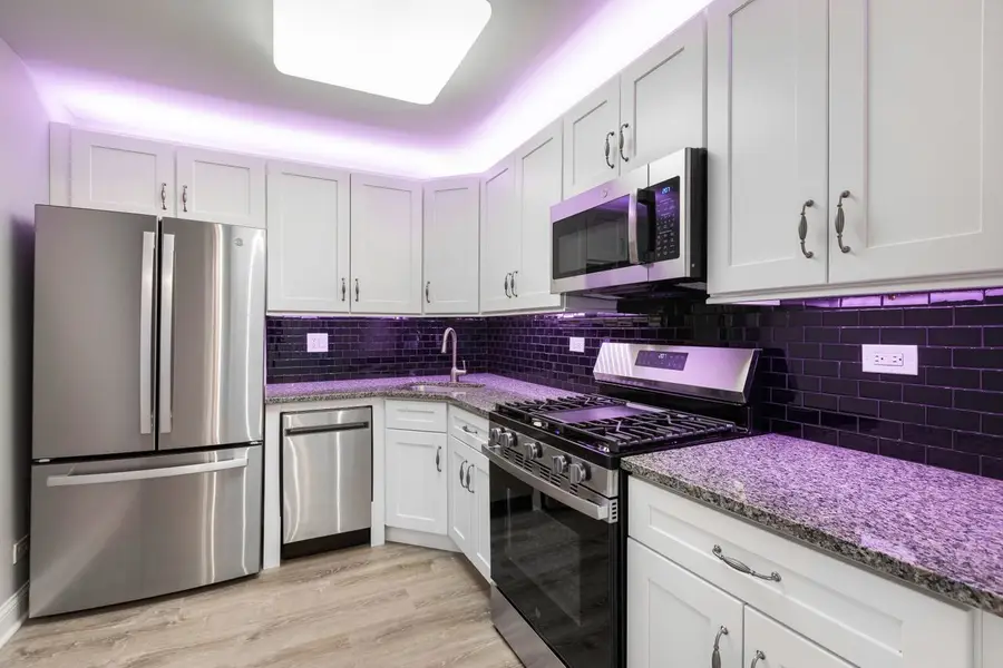 2050 Valencia Drive #300C, Northbrook, IL 60062 - #3