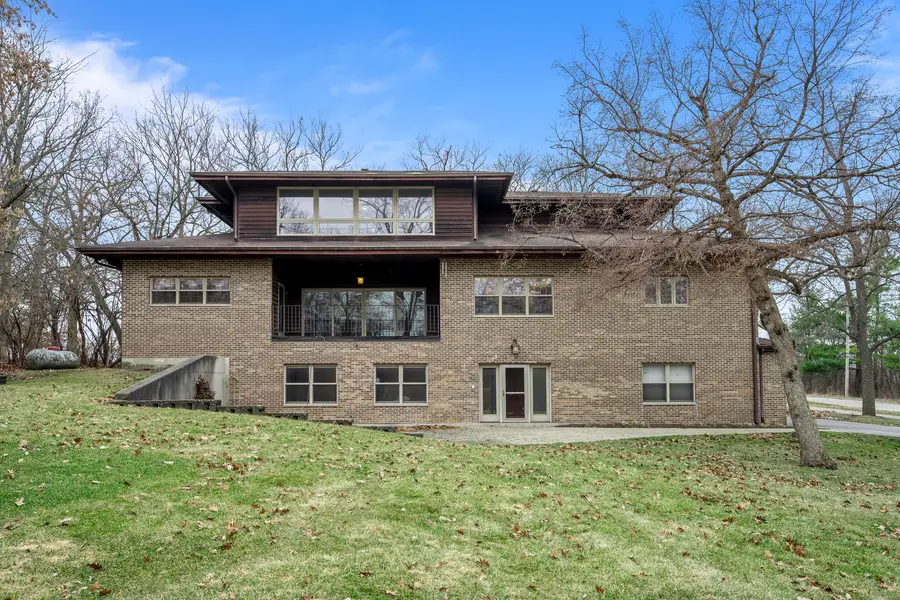 32981 N River Road, Libertyville, IL 60048 - #2