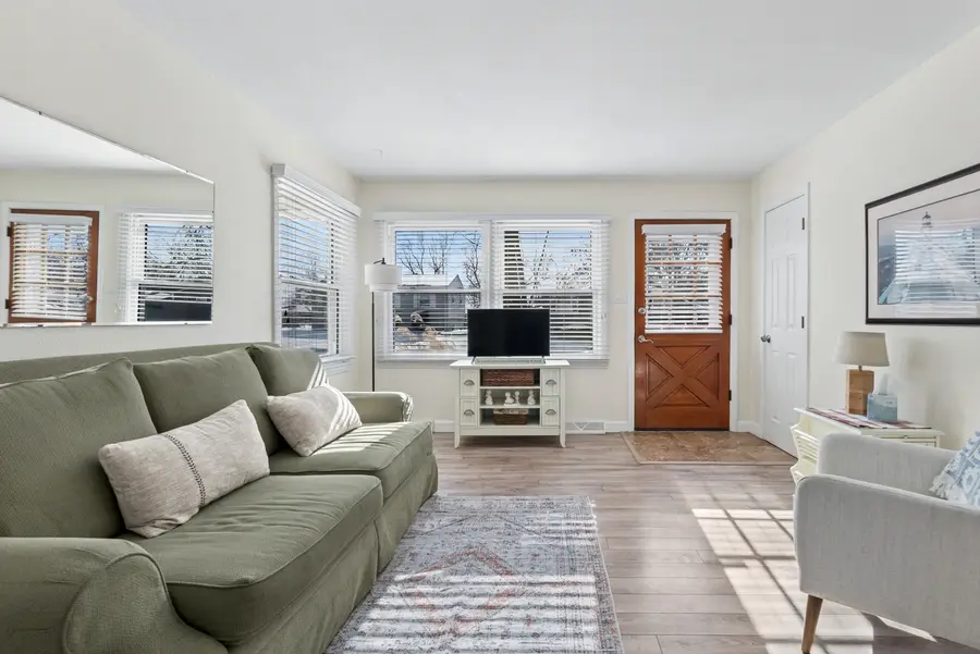 8926 Fairway Drive, Orland Park, IL 60462 - Image #3