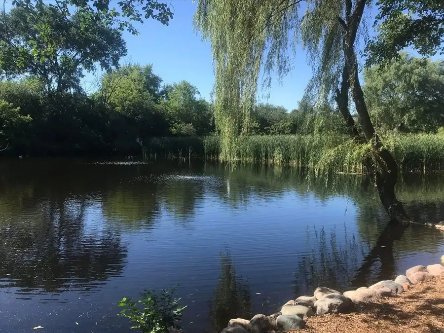 21032 N Crestview Drive, Barrington, IL 60010 - #2