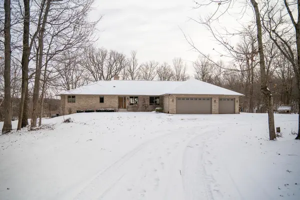 Address Withheld By Seller, Stillman Valley, IL 61084