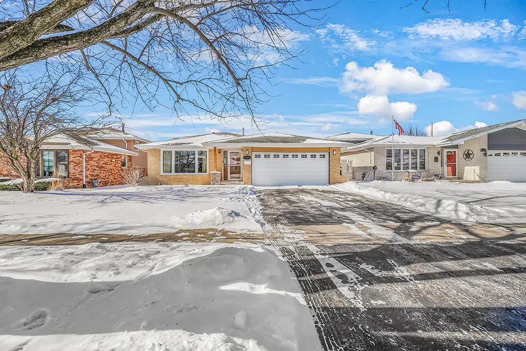 17374 Overhill Avenue, Tinley Park, IL 60477 - #1
