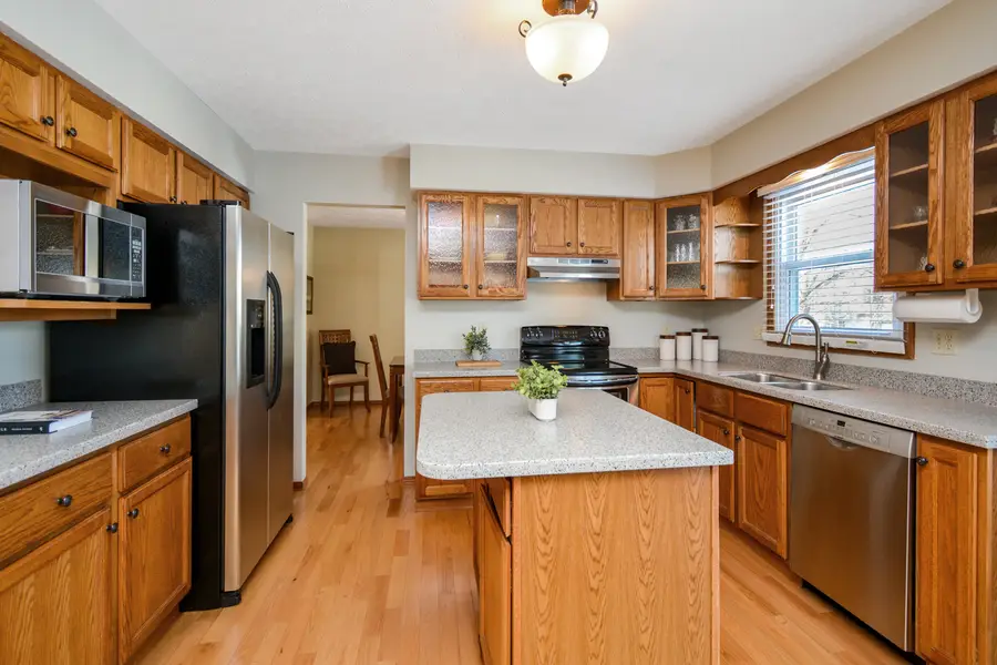 10 Cameron Court, Bloomington, IL 61704 - Image #2