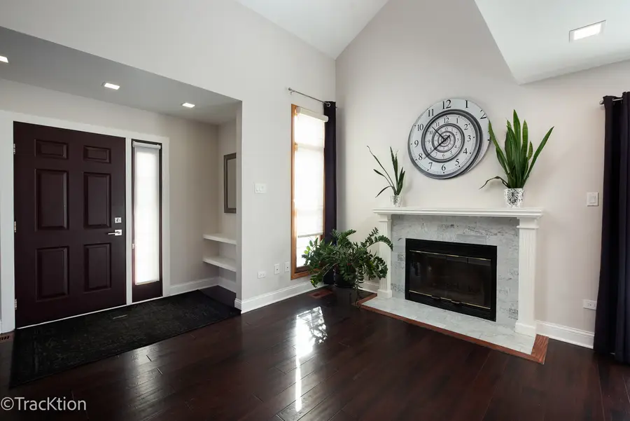 9885 Cambridge Court #B, Mokena, IL 60448 - Image #2