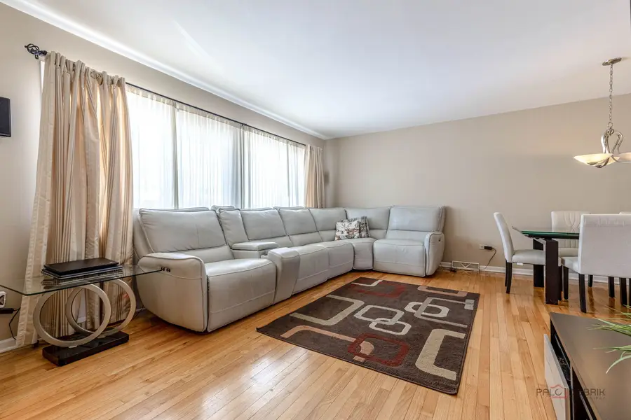 6 Forest Lane, Elk Grove Village, IL 60007 - #3