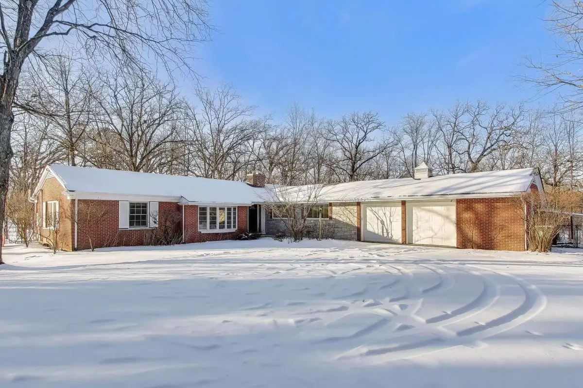 26225 N Hickory Road, Mundelein, IL 60060 - Image #1