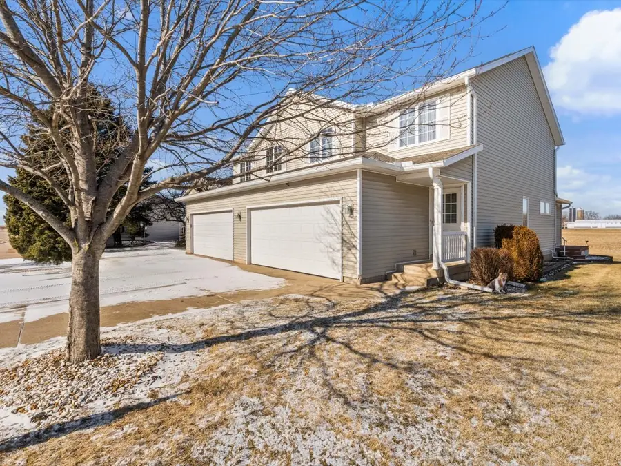 721 Ash Drive, Geneseo, IL 61254 - Image #2