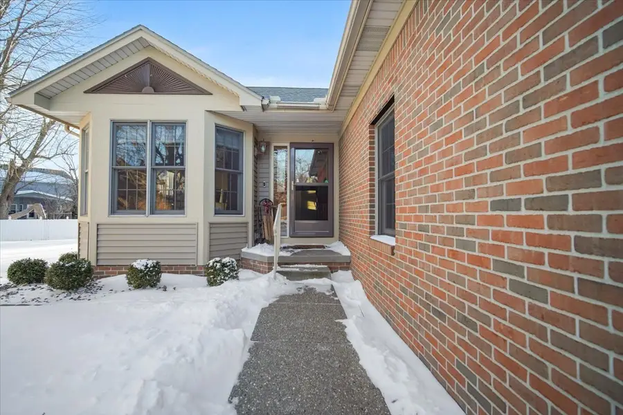 11 Spruce Court, Bloomington, IL 61704 - Image #3