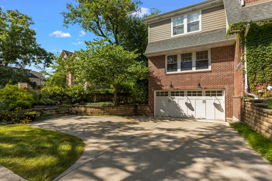 388 Hill Avenue, Glen Ellyn, IL 60137 - Image #2