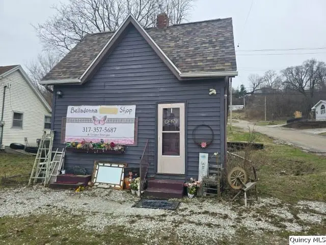 398 W 3rd, Dallas City, IL 62330 - #1