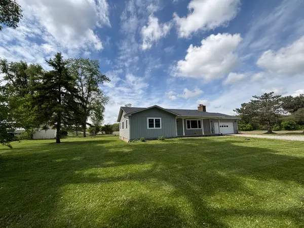 38w715 Huntley Road, West Dundee, IL 60118