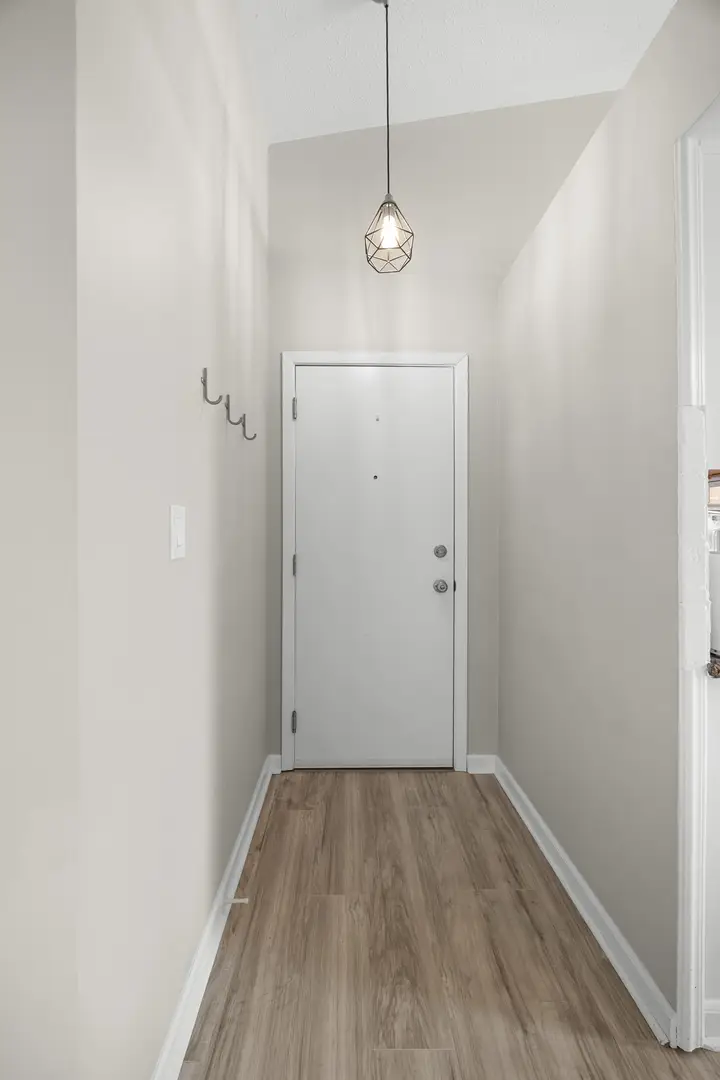 16 Echo Court #17, Vernon Hills, IL 60061 - Image #3