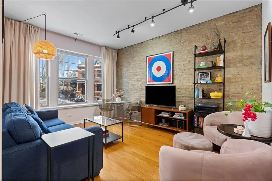 2476 N Albany Avenue #1, Chicago, IL 60647 - Image #2