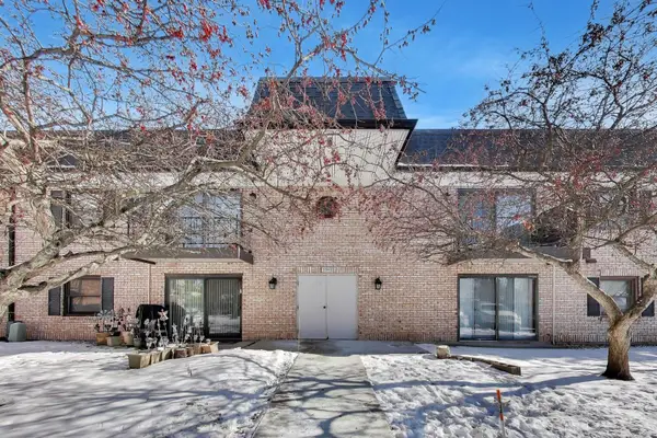 3345 Kirchoff Road #5C, Rolling Meadows, IL 60008