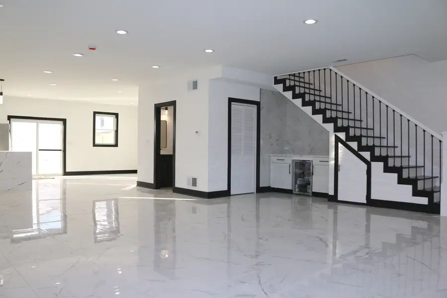 1702 N 40th Avenue, Stone Park, IL 60165 - #3