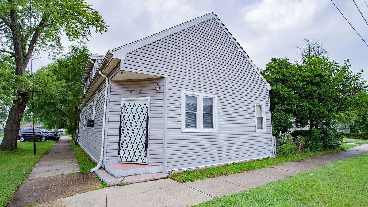 822 11th Street, North Chicago, IL 60064 - #1