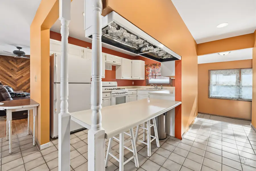 4911 Redbird Lane, Crystal Lake, IL 60012 - Image #3