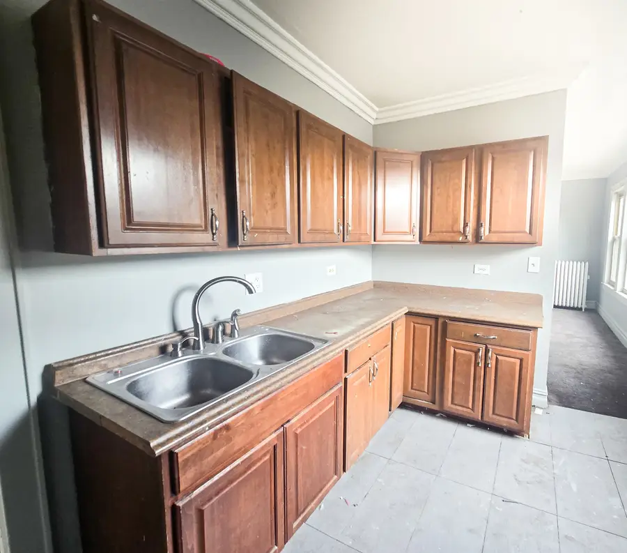 Address Withheld By Seller, Chicago, IL 60619 - #2