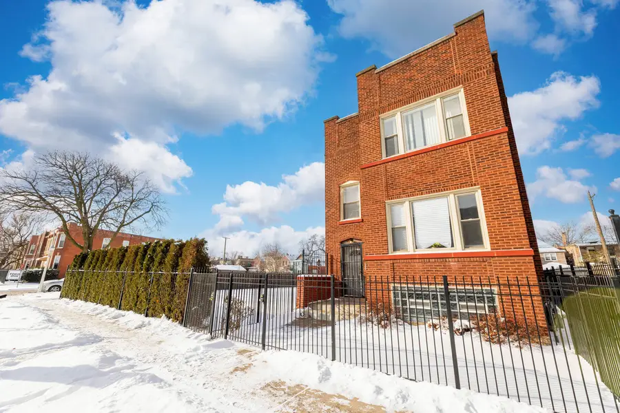 206 N Leamington Avenue, Chicago, IL 60644 - Image #2